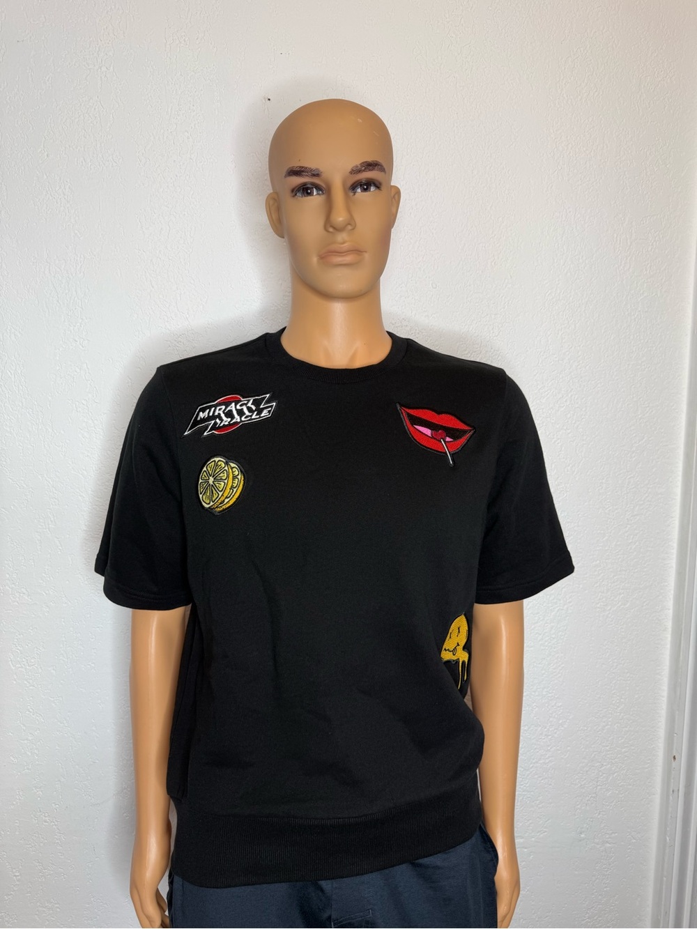 🆕 Izzue Japanese Designer Sweatshirt Men Sz XS Crewneck Pullover Short Sleeve